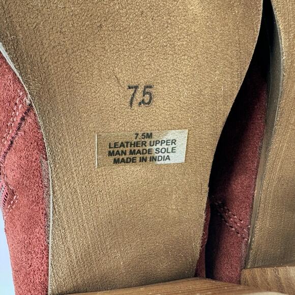 Diba Sleek Buckle Ankle Bootie Side Zipper Block Heel Burgundy Womens Size US7.5 - Picture 7 of 9